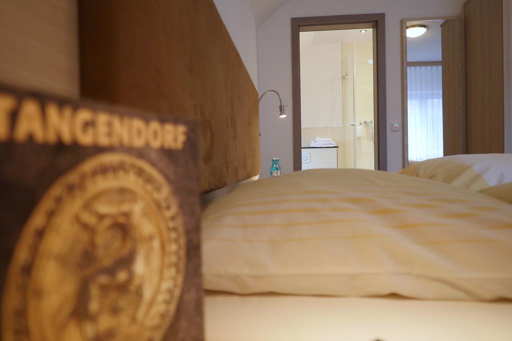 Gasthof Vossbur Toppenstedt المظهر الخارجي الصورة